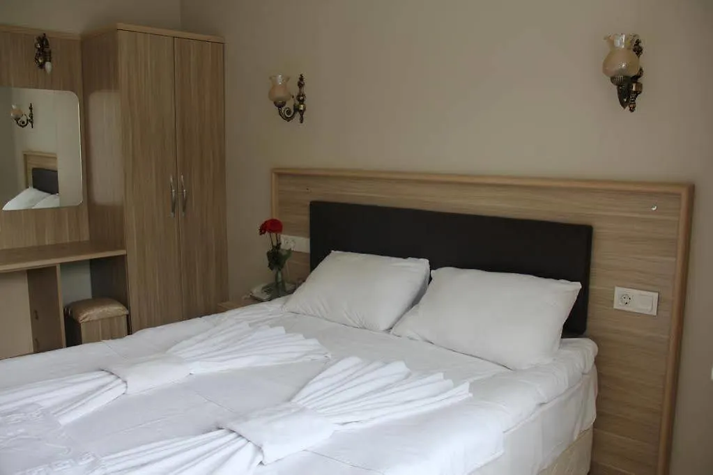Bonjour Hotel