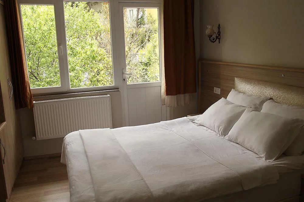 Bonjour Hotel