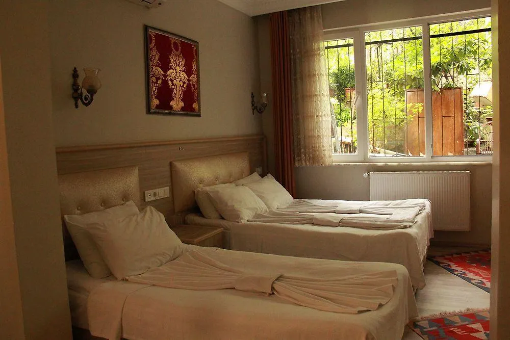 Bonjour Hotel